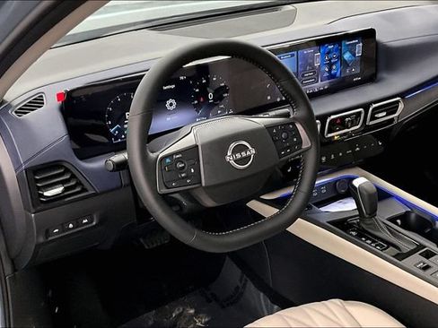New 2026 Nissan Sentra SL w/ Floor Mat Package FWD image 6