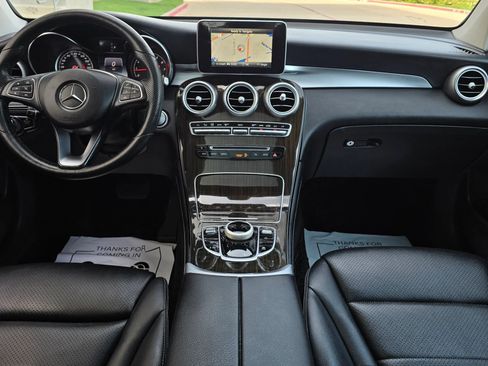 Used 2018 Mercedes-Benz GLC 300 4MATIC image 28