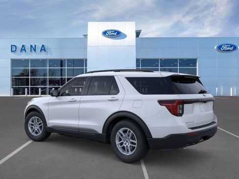 New 2026 Ford Explorer Active image 4