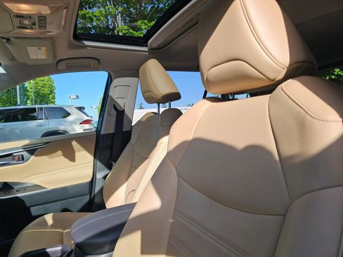Used 2019 Toyota RAV4 XLE Premium w/ Advanced Technology Package AWD/4WD image 24