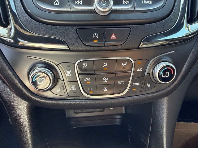 Used 2024 Chevrolet Equinox RS w/ RS Leather Package FWD image 20