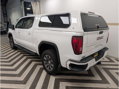 Used 2024 GMC Sierra 1500 AT4 w/ Technology Package AWD/4WD image 24