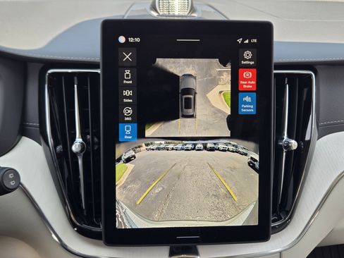 New 2026 Volvo XC60 T8 Ultra image 21