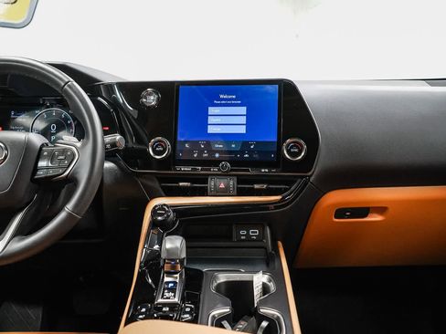 Used 2024 Lexus NX 350 AWD w/ Cold Area Package image 13