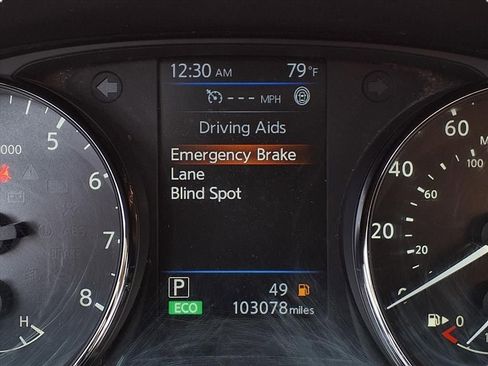 Used 2020 Nissan Rogue SV image 18