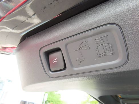 Used 2024 Ford Expedition Max XLT AWD/4WD image 39
