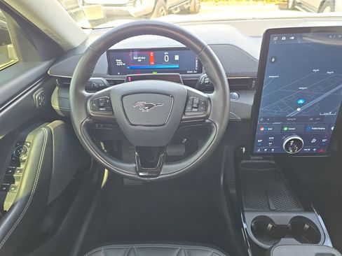 Certified 2024 Ford Mustang Mach-E Select w/ Comfort Package Lite image 9