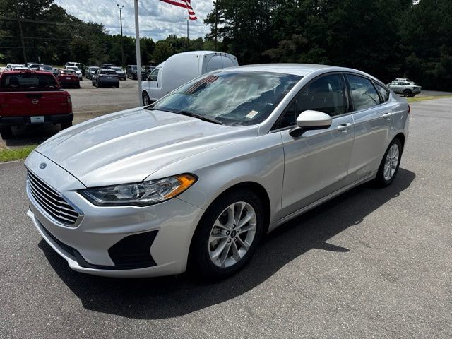 Used 2019 Ford Fusion SE FWD image 3