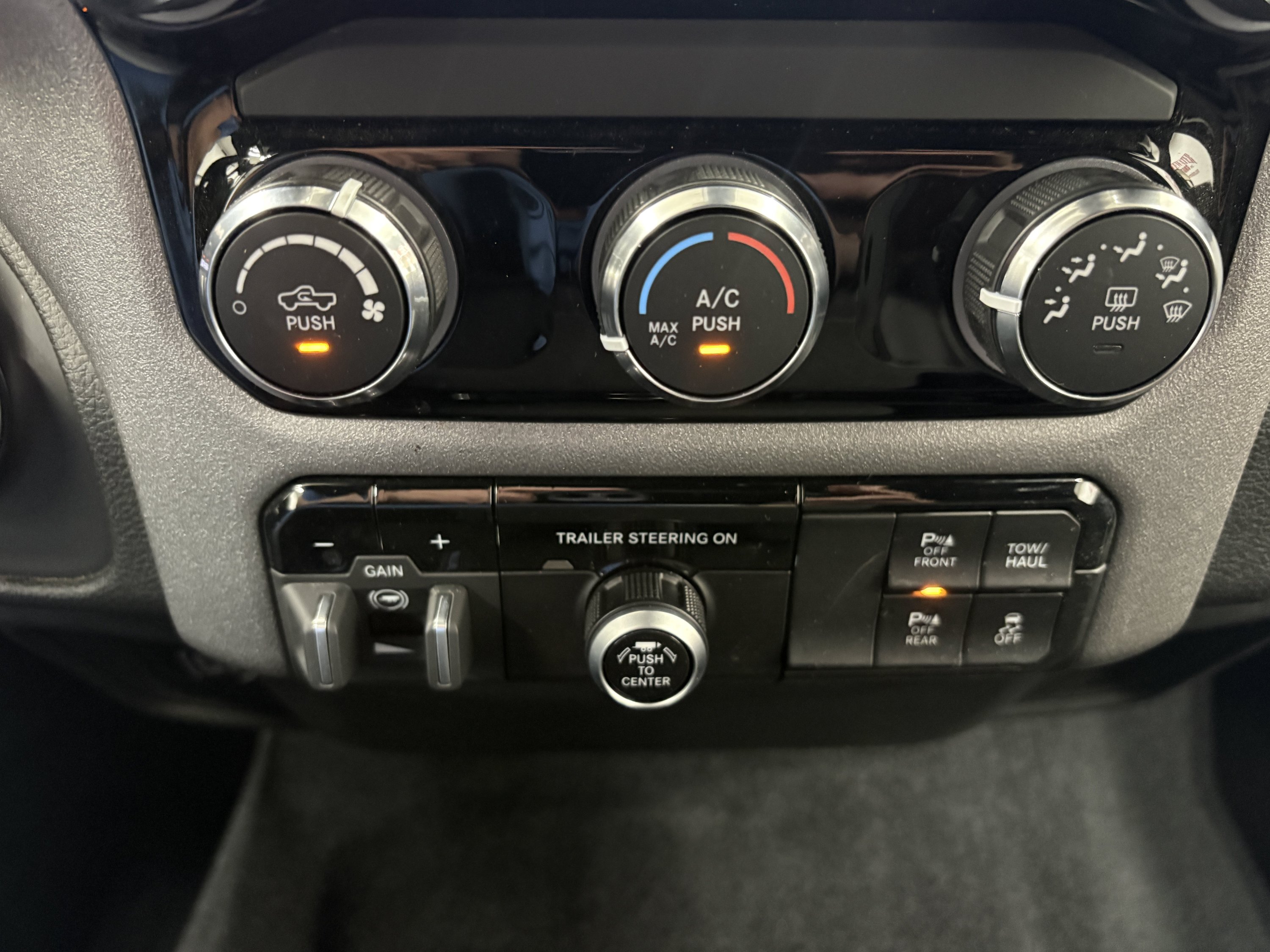 Used 2025 RAM 1500 Tradesman AWD/4WD image 16