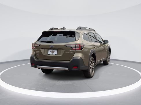 Used 2025 Subaru Outback Limited AWD/4WD image 7