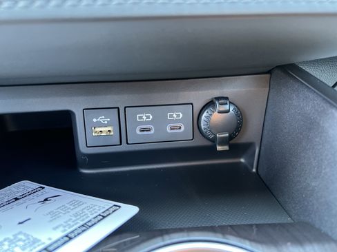 New 2026 Toyota Highlander Limited image 24