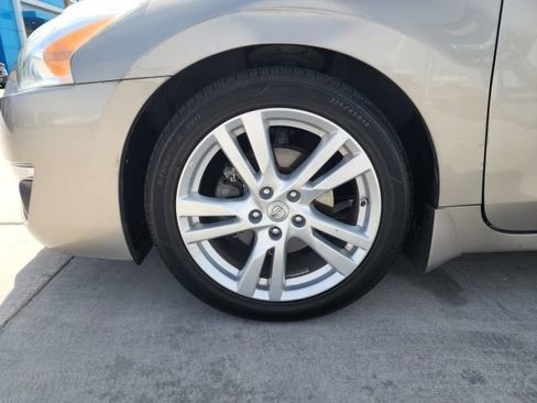 Used 2013 Nissan Altima 3.5 SL w/ Technology Pkg image 14