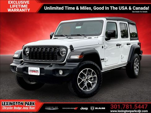 Used 2025 Jeep Wrangler Unlimited Sport AWD/4WD image 3