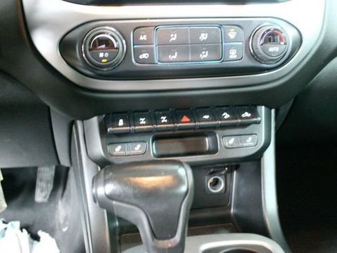 Used 2019 Chevrolet Colorado ZR2 image 20