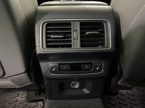 Used 2018 Audi SQ5 Premium Plus w/ Navigation Package image 24