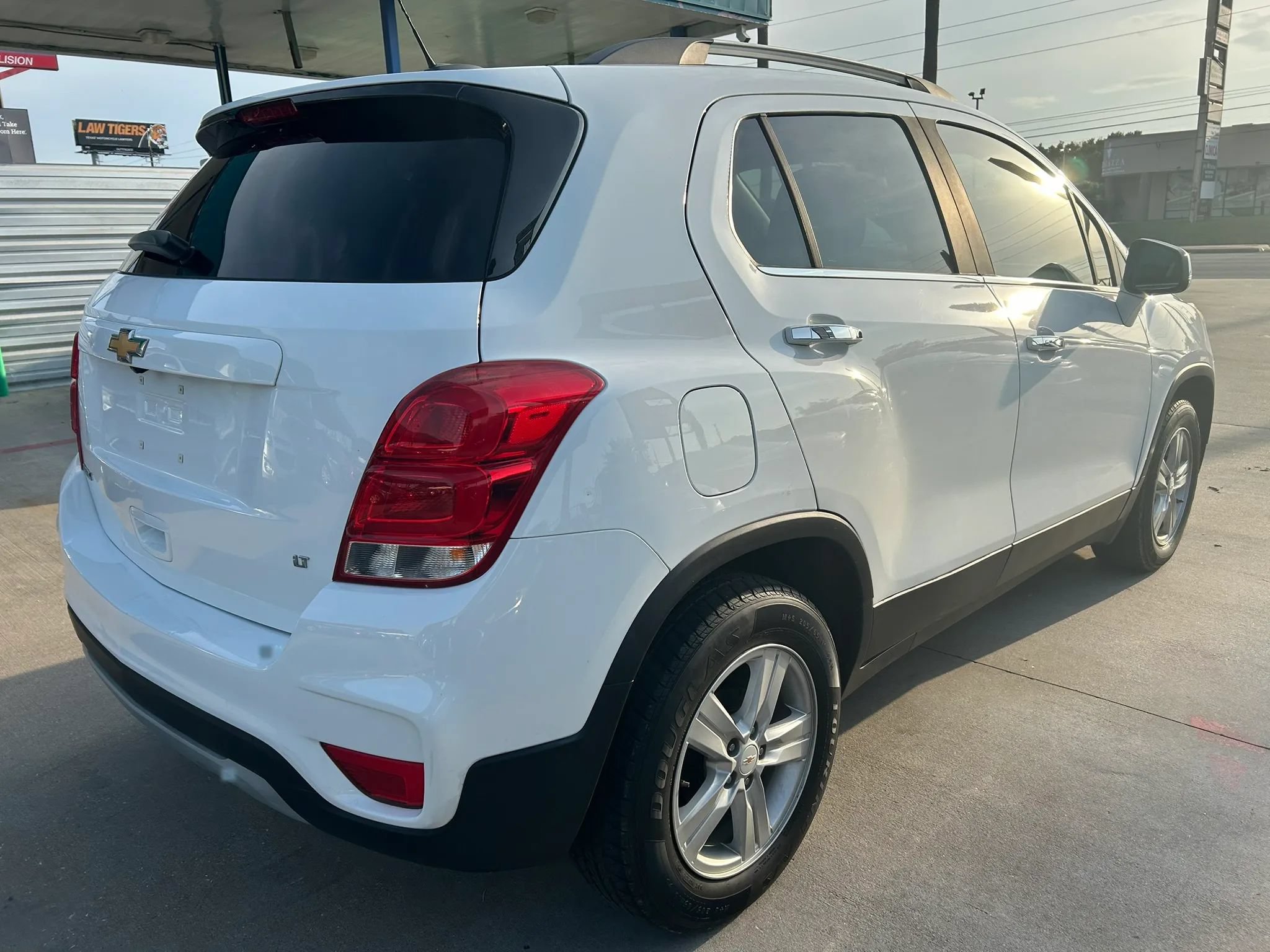 Used 2020 Chevrolet Trax LT w/ LT Convenience Package FWD image 5