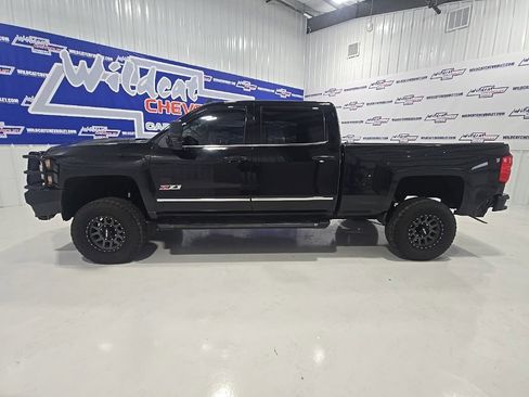 Used 2019 Chevrolet Silverado 2500 LTZ w/ Duramax Plus Package image 4