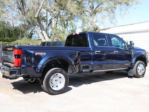 Used 2024 Ford F450 Platinum w/ FX4 Off-Road Package image 50