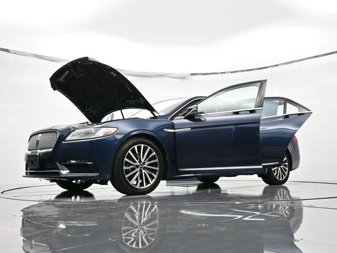 Used 2017 Lincoln Continental Select w/ Climate Package image 57