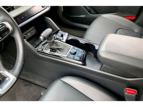 Used 2024 Kia Sportage X-Line w/ X-Line Premium Package AWD/4WD image 16