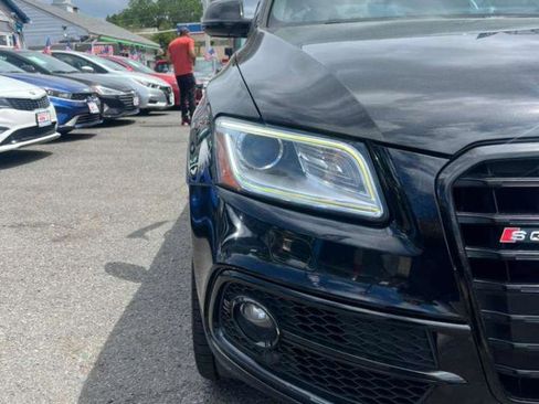 Used 2016 Audi SQ5 Premium Plus w/ Technology Package AWD/4WD image 2