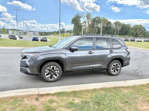 New 2026 Subaru Forester Premium AWD/4WD image 4