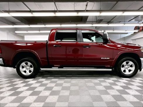 Used 2025 RAM 1500 Big Horn AWD/4WD image 16