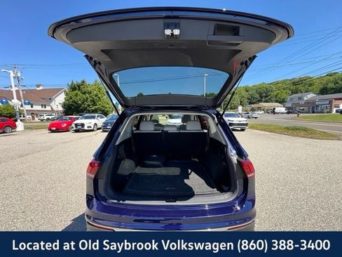 Used 2023 Volkswagen Tiguan SE w/ Panoramic Sunroof Package AWD/4WD image 22