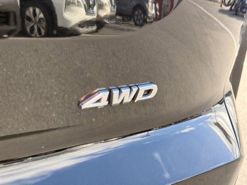 Certified 2024 Nissan Pathfinder S image 17