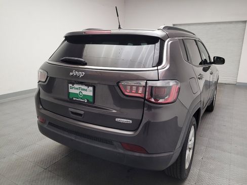 Used 2018 Jeep Compass Latitude FWD image 7