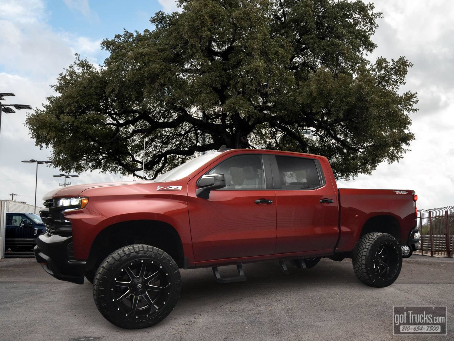 Used 2020 Chevrolet Silverado 1500 LT Trail Boss AWD/4WD image 1