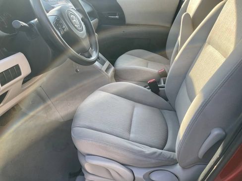 Used 2010 MAZDA MAZDA5 Sport FWD image 9