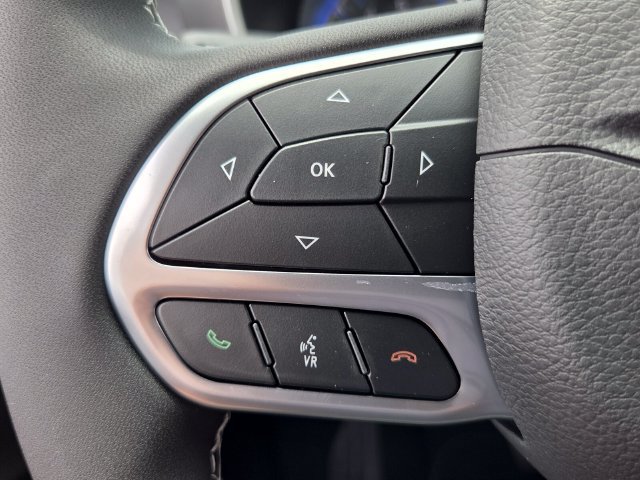 New 2027 Chrysler Pacifica Select FWD image 30