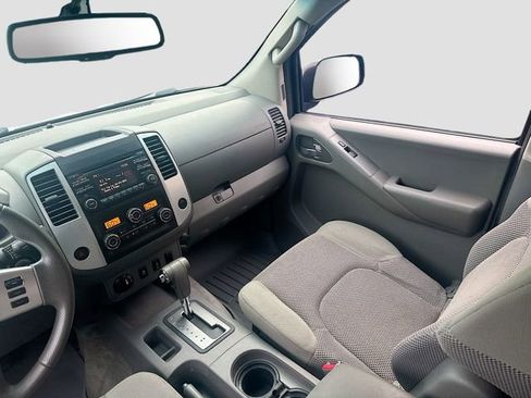 Used 2013 Nissan Frontier SV w/ SV Value Truck Pkg image 23