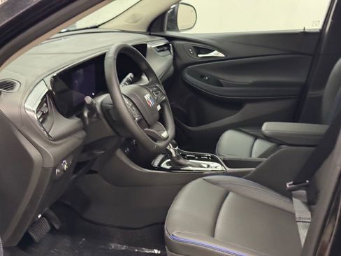 New 2025 Buick Encore GX Sport Touring image 23