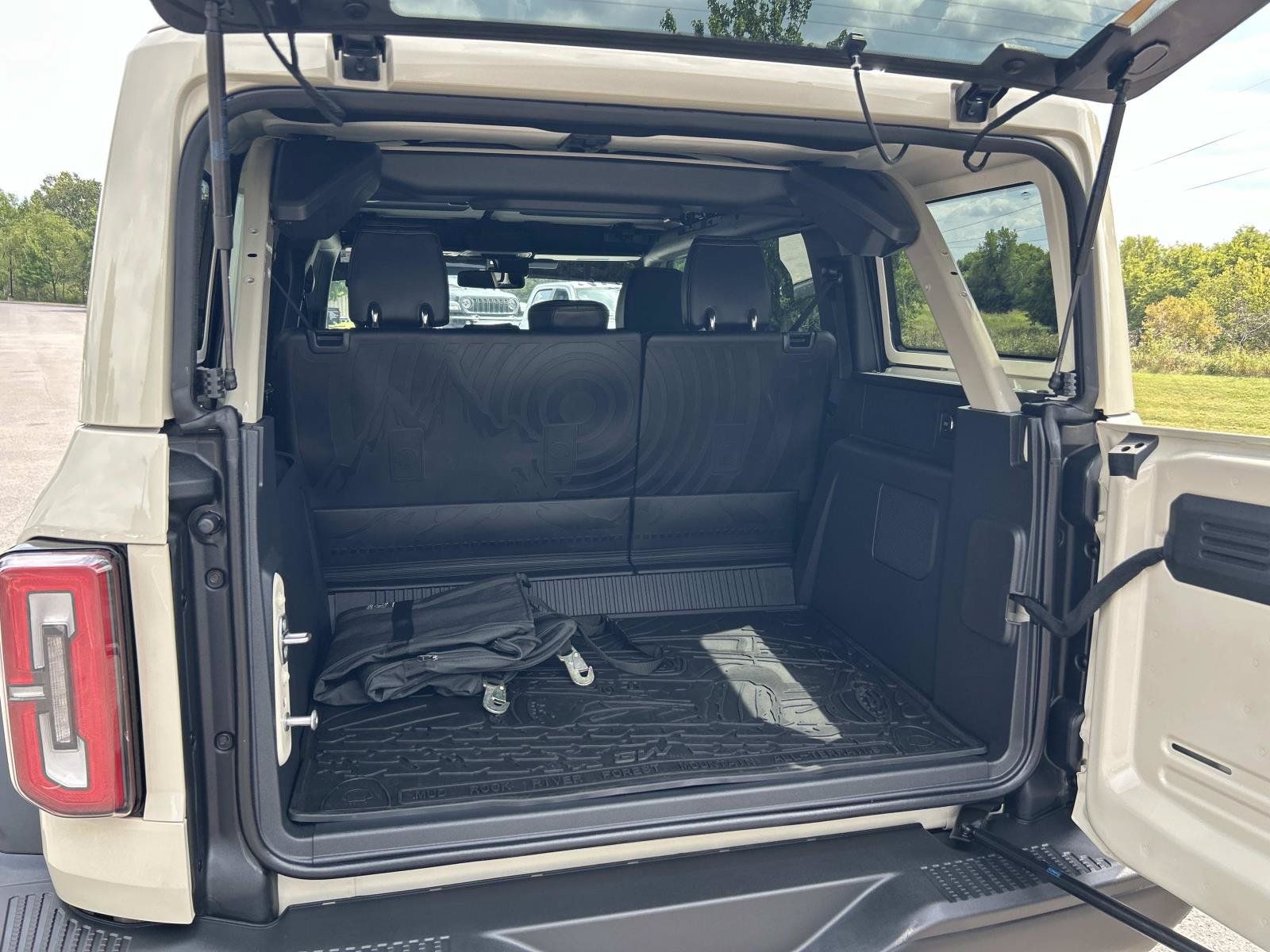Used 2025 Ford Bronco Badlands AWD/4WD image 14