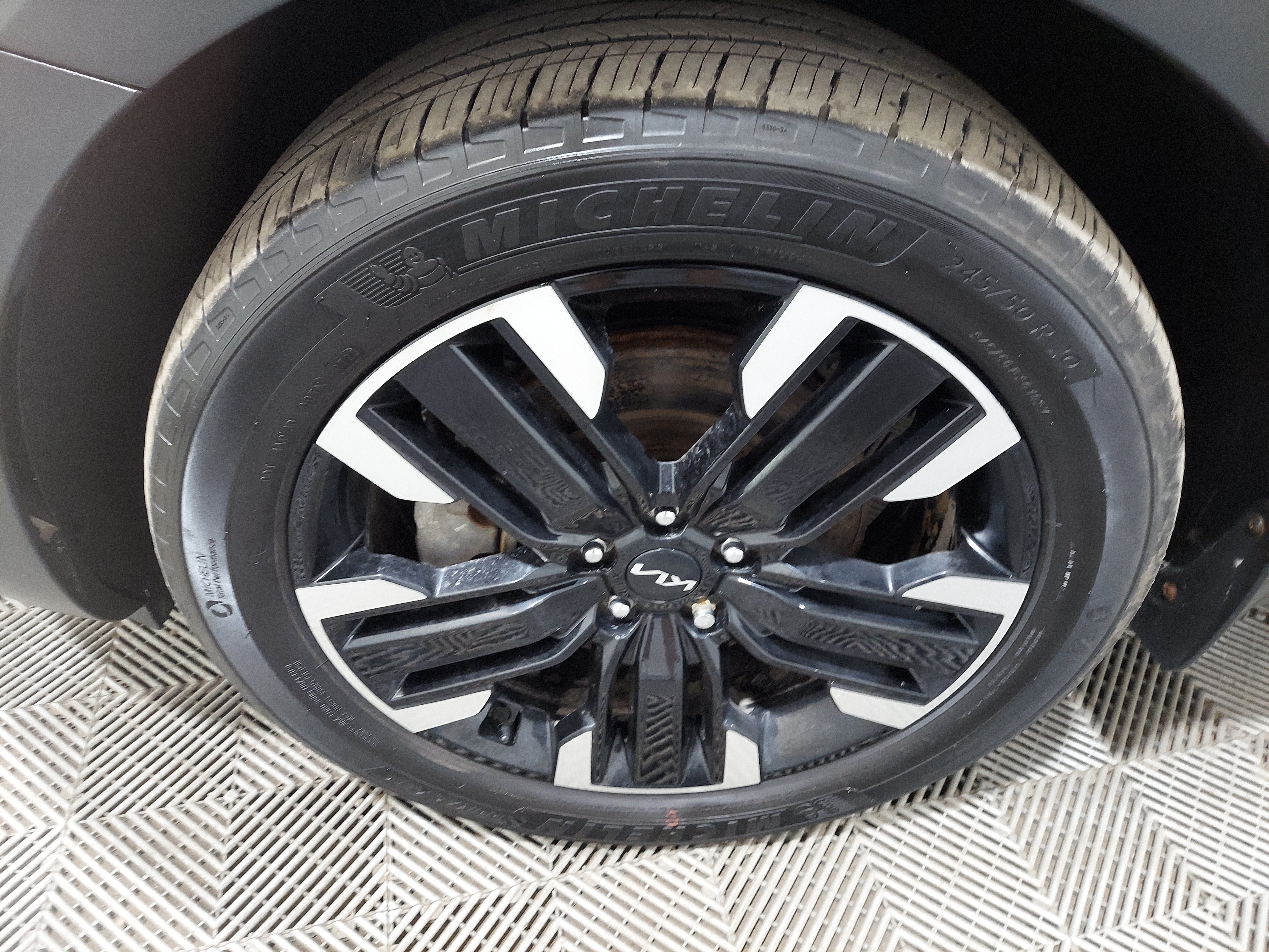 Used 2023 Kia Telluride SX AWD/4WD image 6