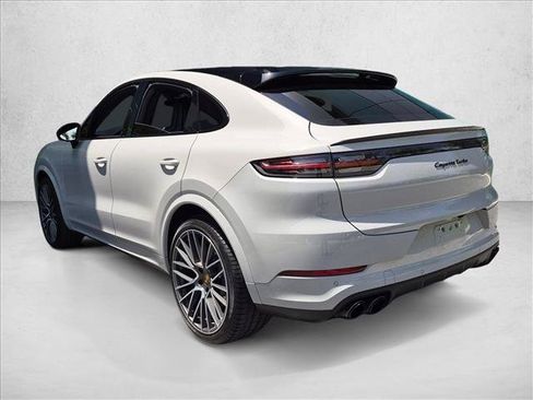 Used 2021 Porsche Cayenne Turbo AWD/4WD image 8