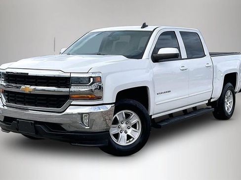 Used 2018 Chevrolet Silverado 1500 LT w/ All Star Edition RWD image 2