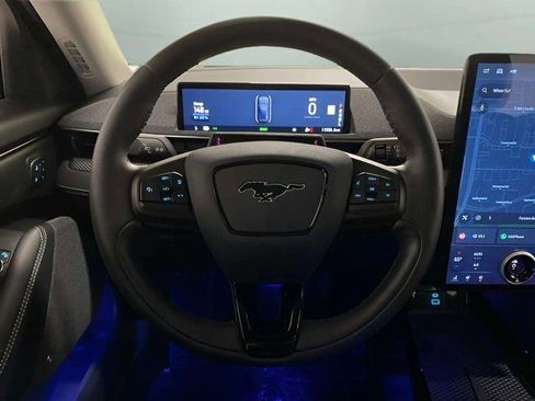 Used 2023 Ford Mustang Mach-E Premium image 15
