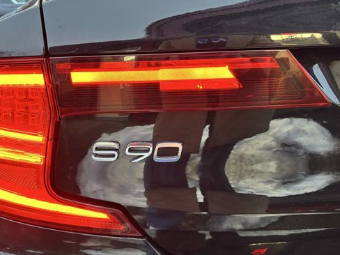 Used 2017 Volvo S90 T6 Momentum w/ Vision Package image 41