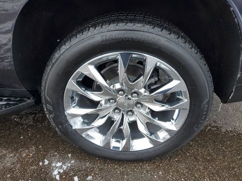 Certified 2024 GMC Yukon XL SLT w/ SLT Luxury Package image 36