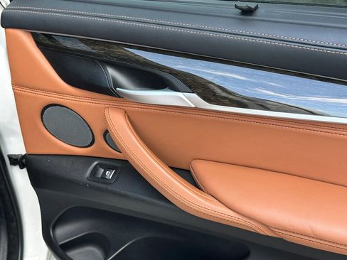 Used 2017 BMW X5 xDrive50i image 26