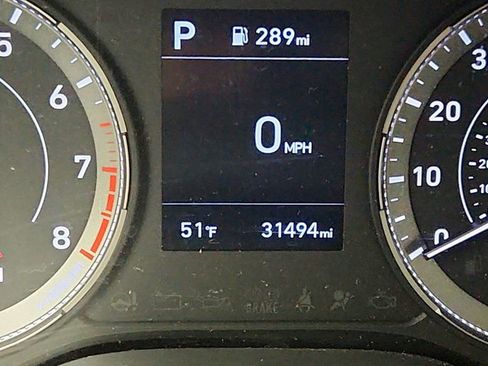 Used 2021 Hyundai Venue SEL w/ Cargo Package image 14