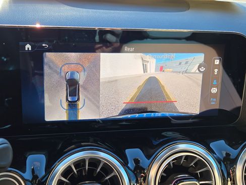 New 2025 Mercedes-Benz GLA 250 GLA 250 image 18