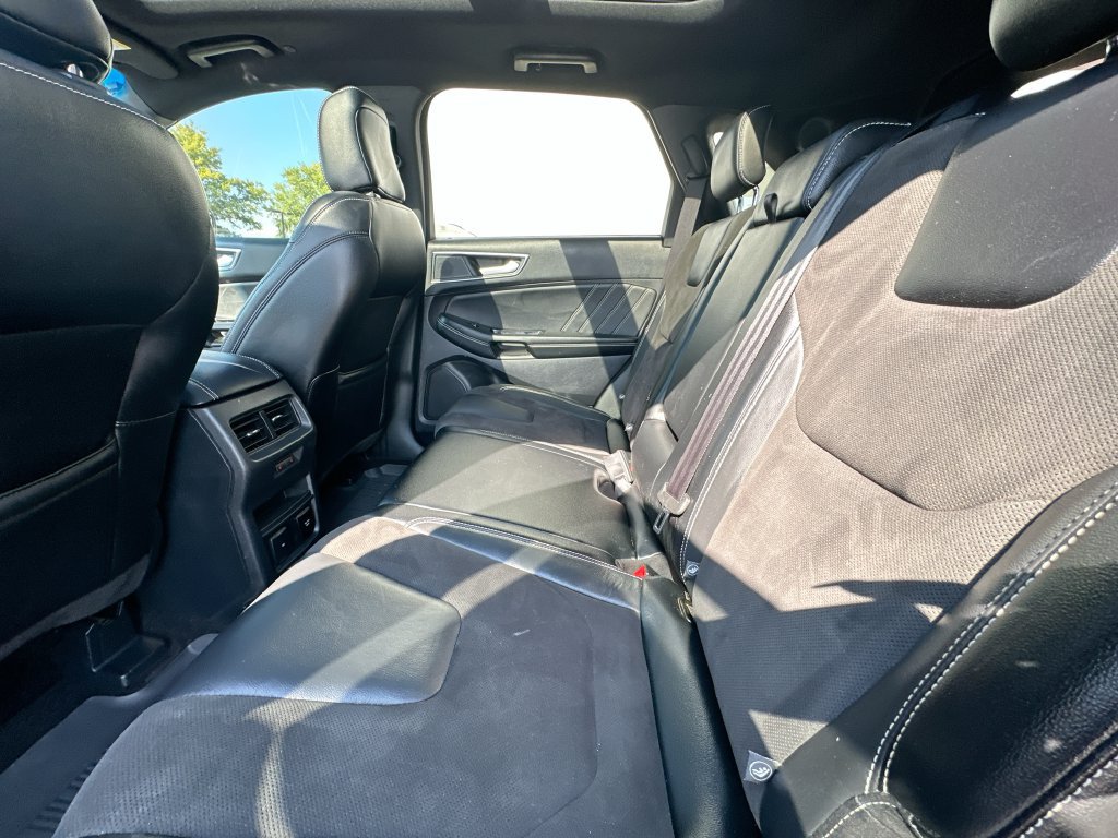 Used 2020 Ford Edge ST w/ Equipment Group 401A AWD/4WD image 4