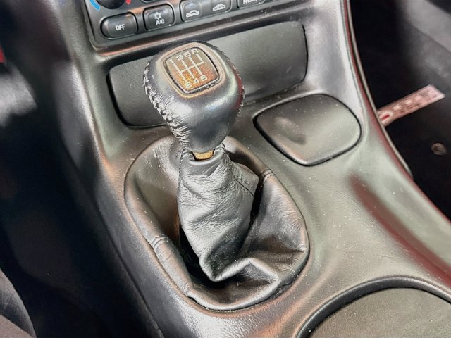 Used 2002 Chevrolet Corvette Z06 RWD image 16