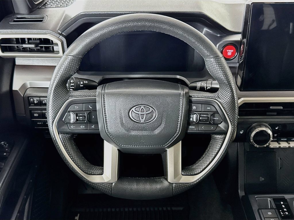 Used 2024 Toyota Tacoma TRD Off-Road w/ TRD Off Road Premium Package AWD/4WD image 4