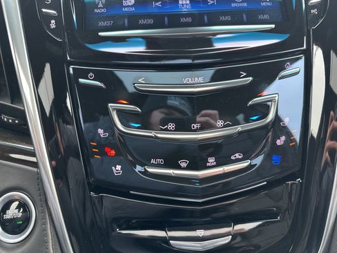 Used 2020 Cadillac Escalade ESV Platinum image 57