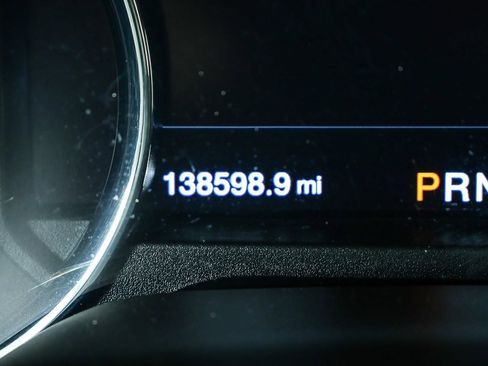 Used 2017 Ford F150 Lariat w/ Equipment Group 502A Luxury image 8